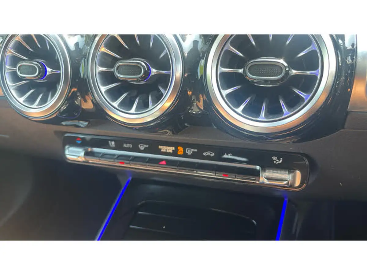 2023-mercedes-benz-glb-class-13-glb200-amg-line-executive-big-38