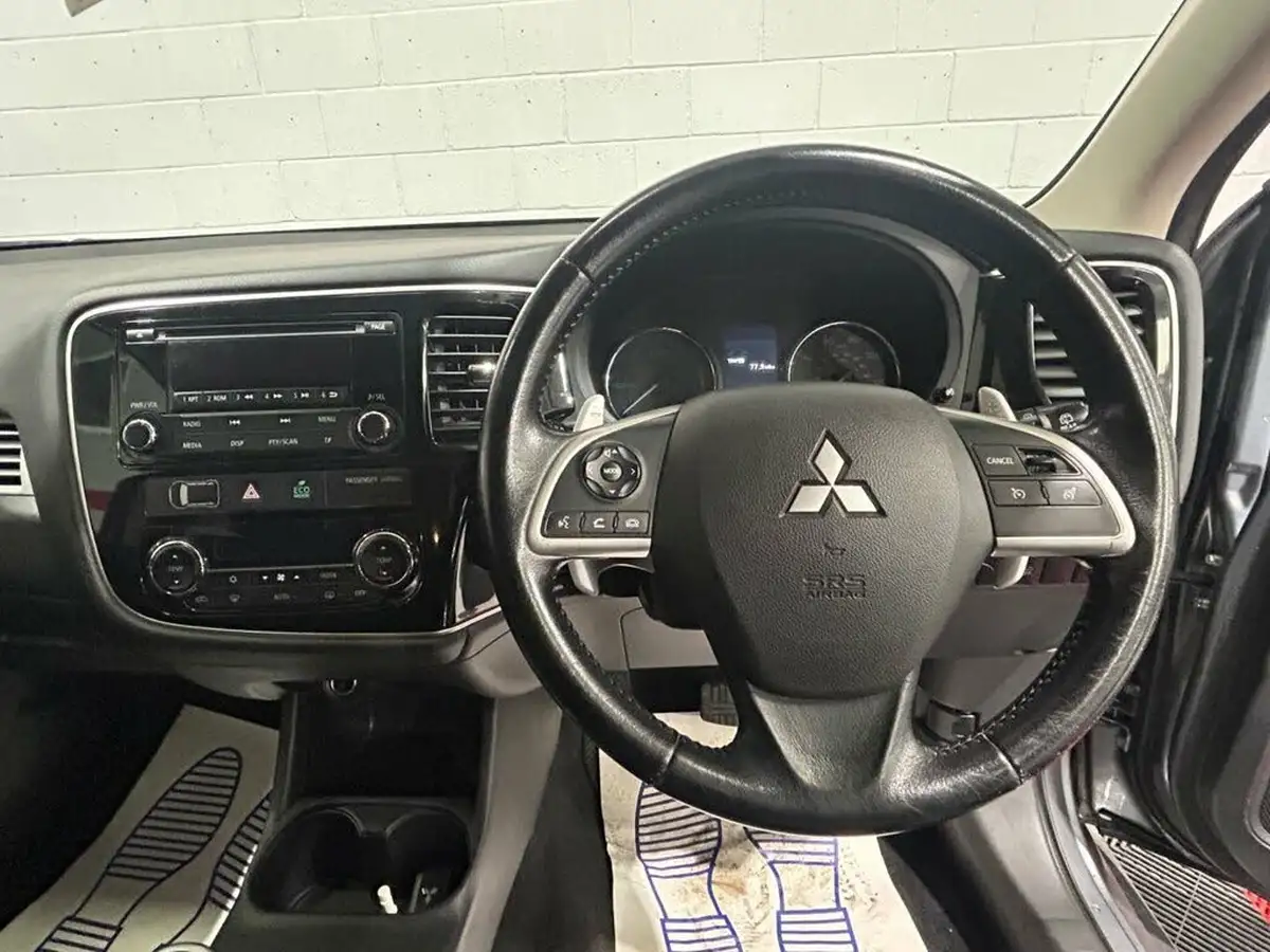 2015-mitsubishi-outlander-20-gx3h-5st-big-12