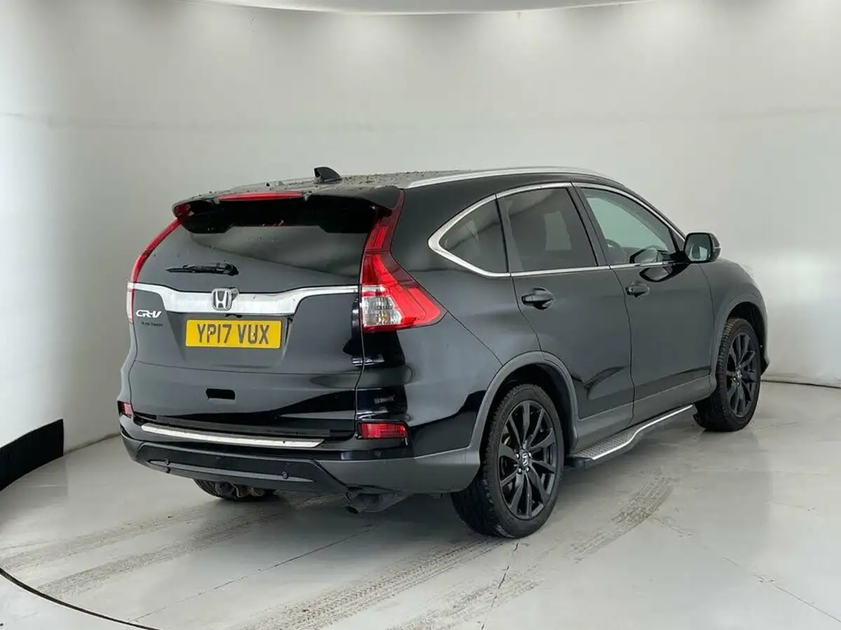 2017-honda-cr-v-16i-dtec-black-edition-big-3