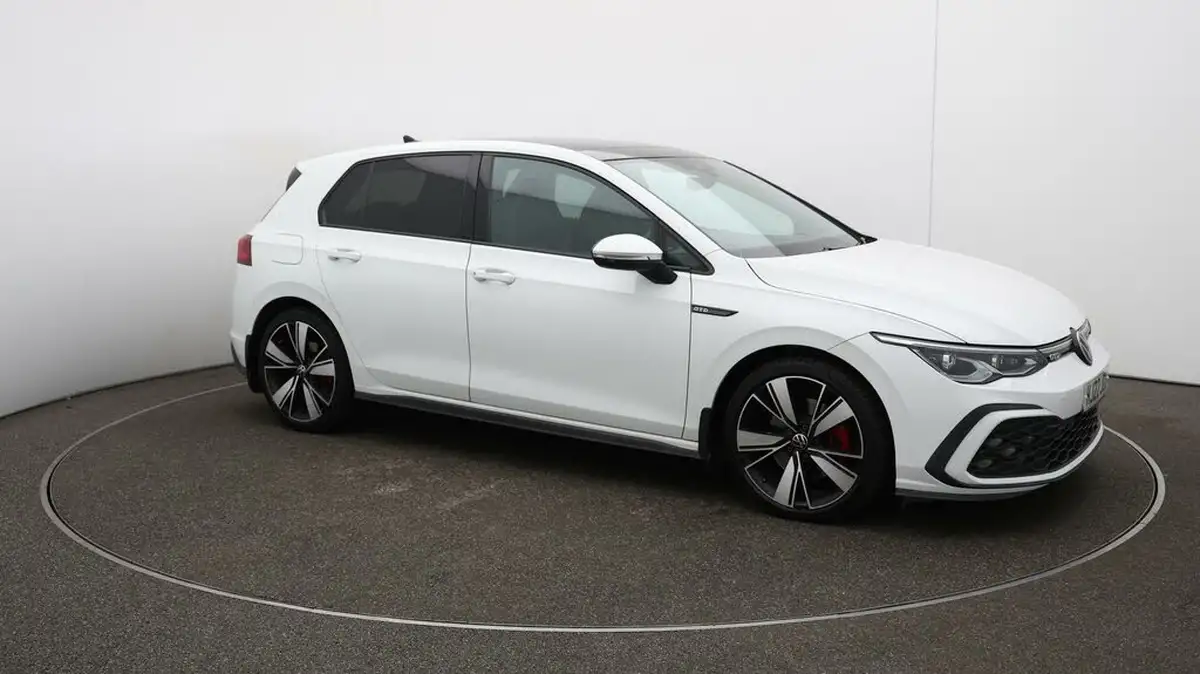 2022-volkswagen-golf-20tdi-gtd-big-48