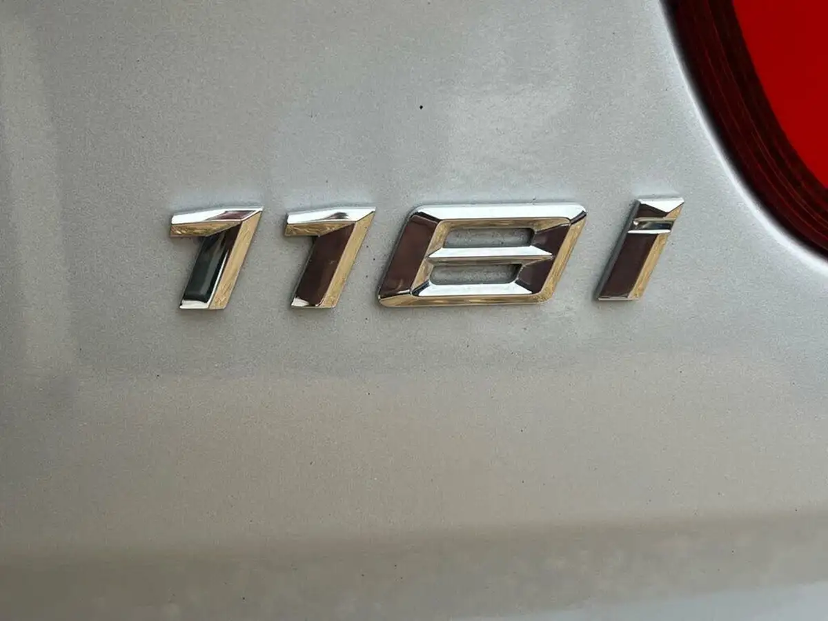 2015-bmw-1-series-16-118i-sport-136bhp-5d-auto-big-9