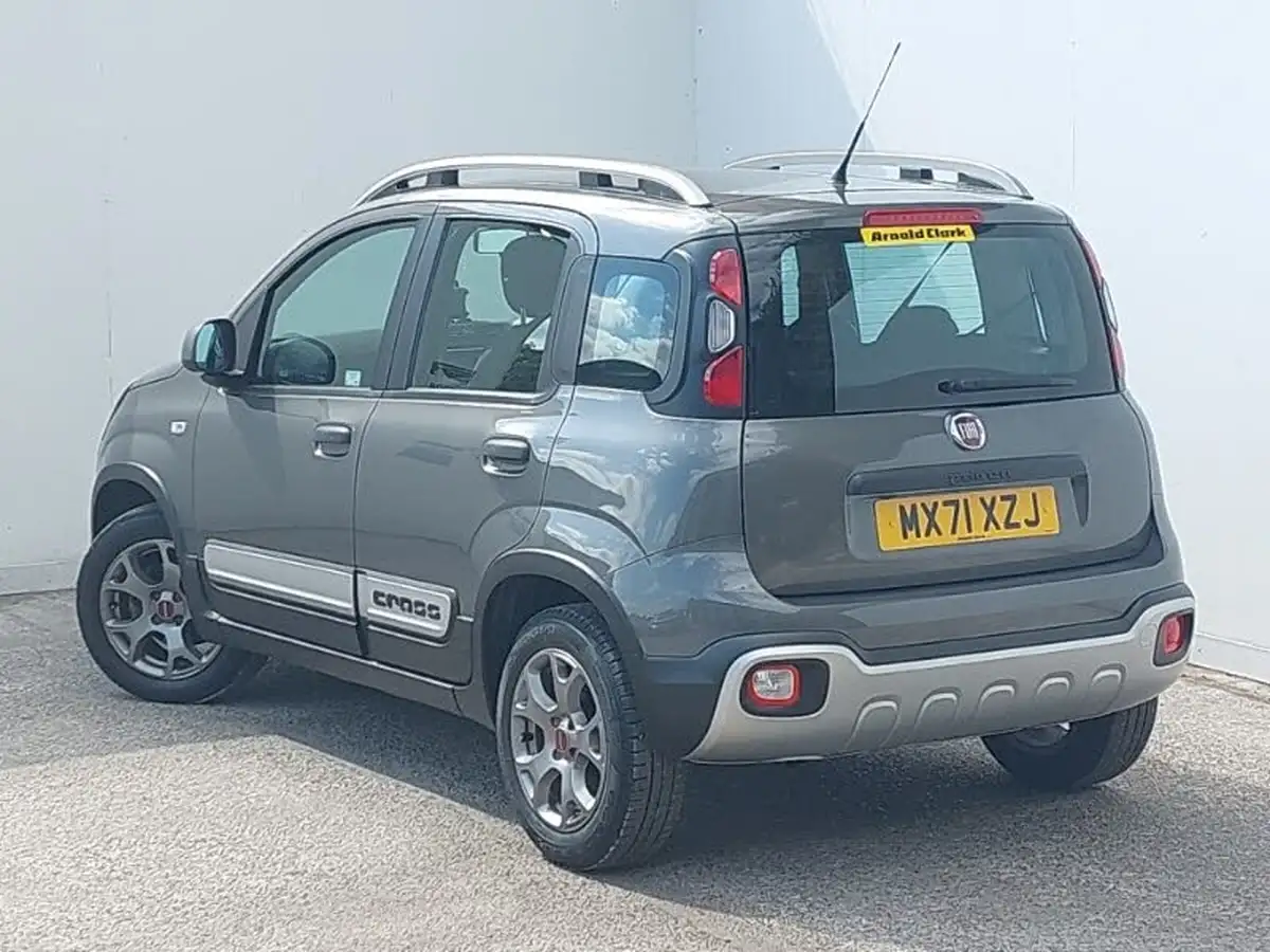 2021-fiat-panda-12-city-cross-big-1