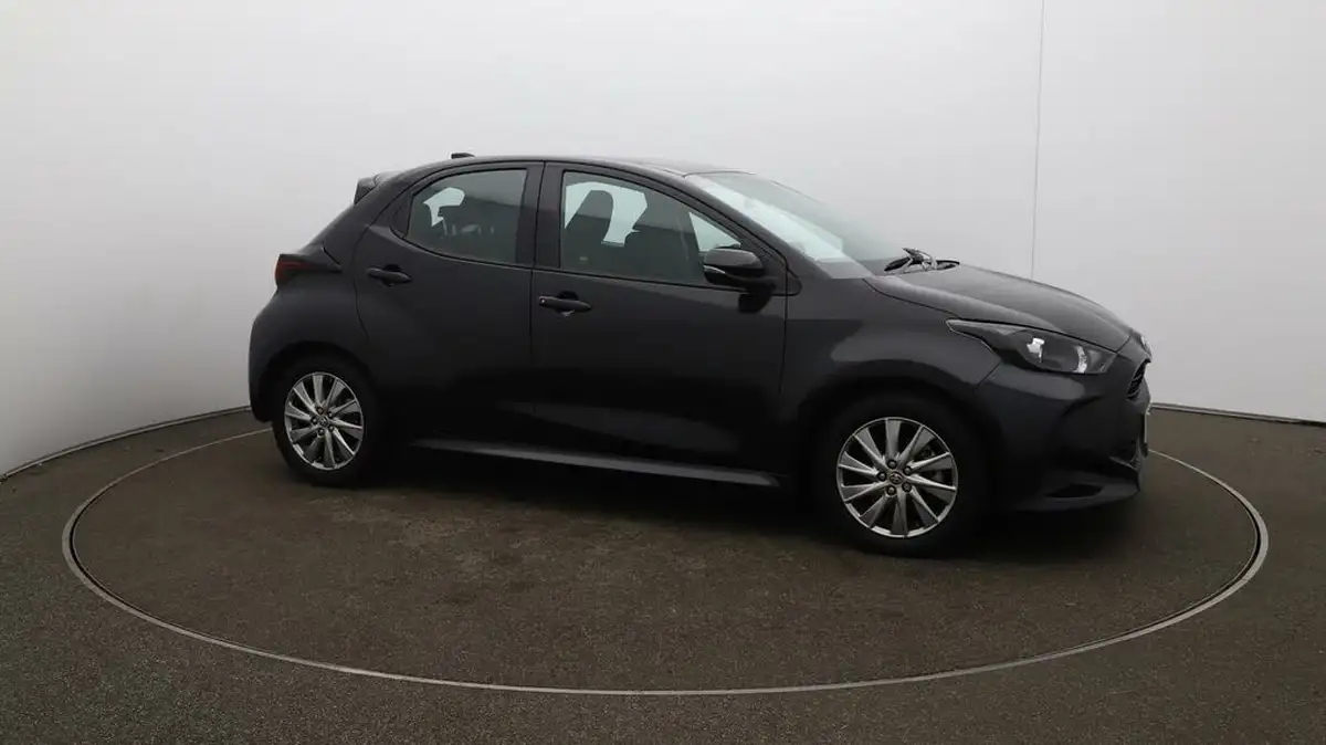 2023-toyota-yaris-15-vvt-i-icon-big-45