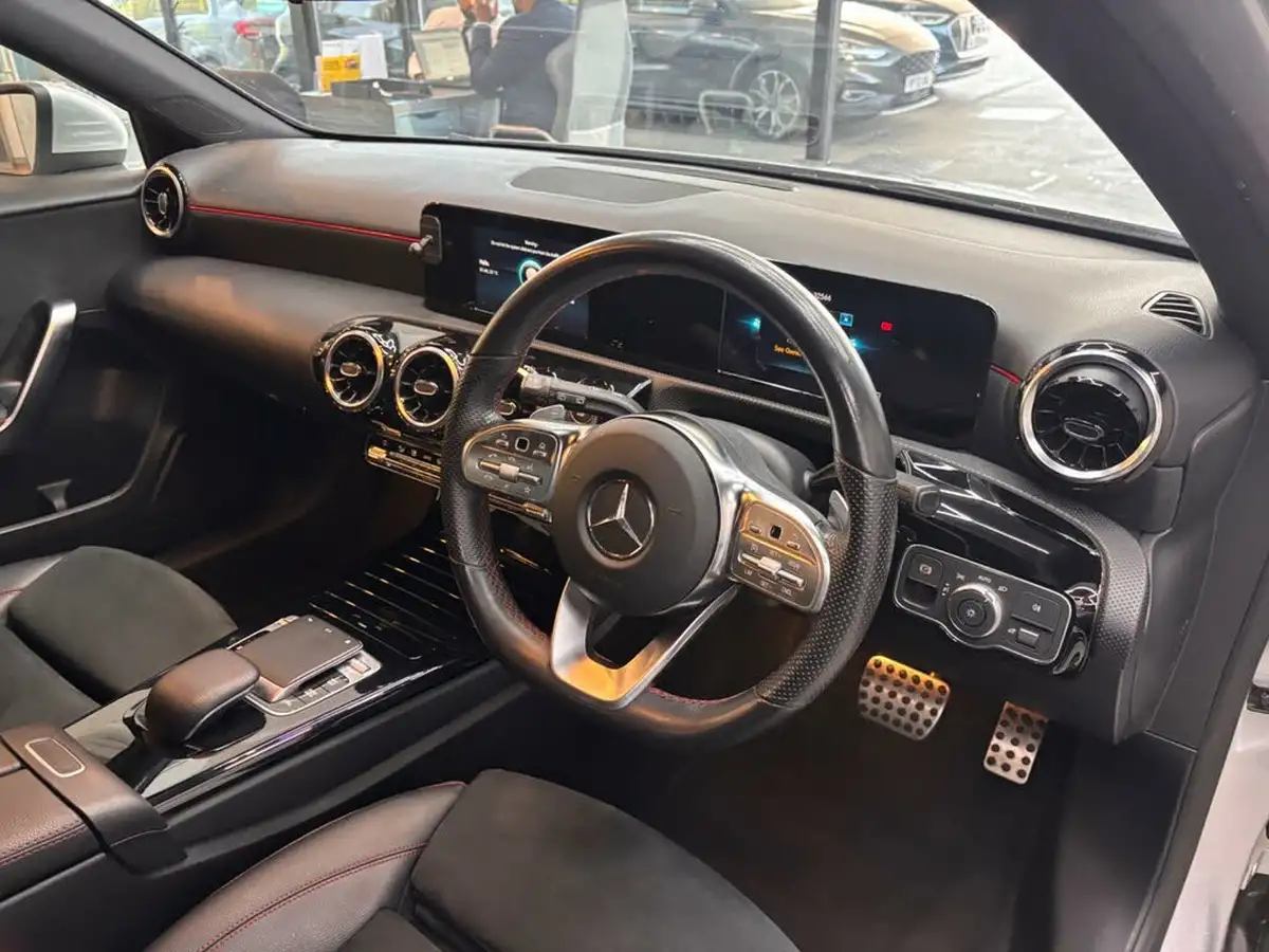 2019-mercedes-benz-a-class-15d-a180d-amg-line-hatchback-5d-7g-dct-big-23