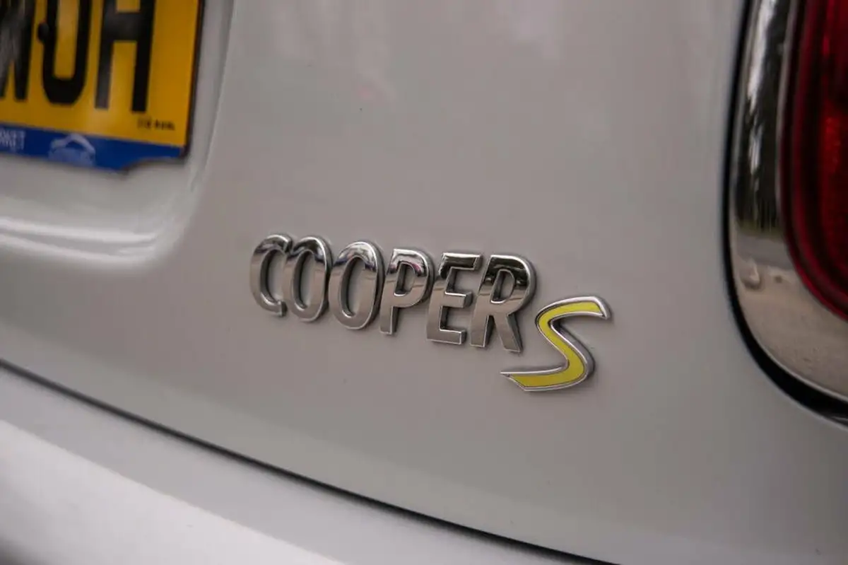 2020-mini-cooper-e-cooper-s-2-big-46