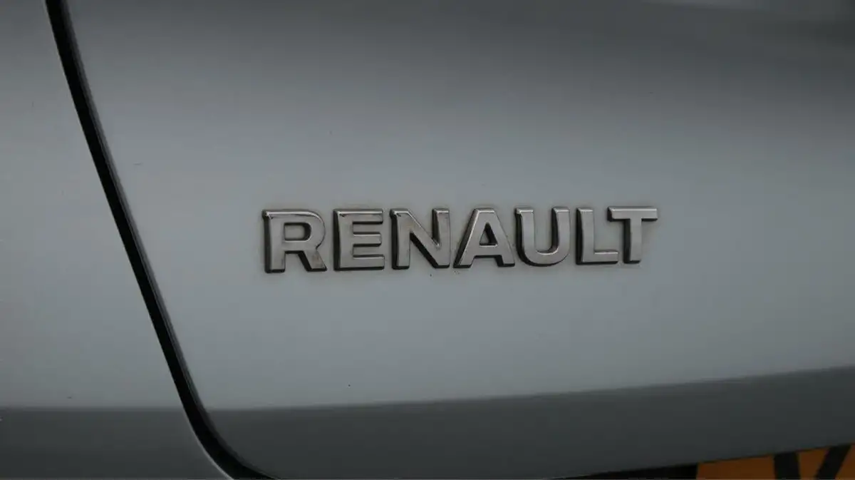 2020-renault-captur-13-tce-iconic-130bhp-edc-auto-big-20