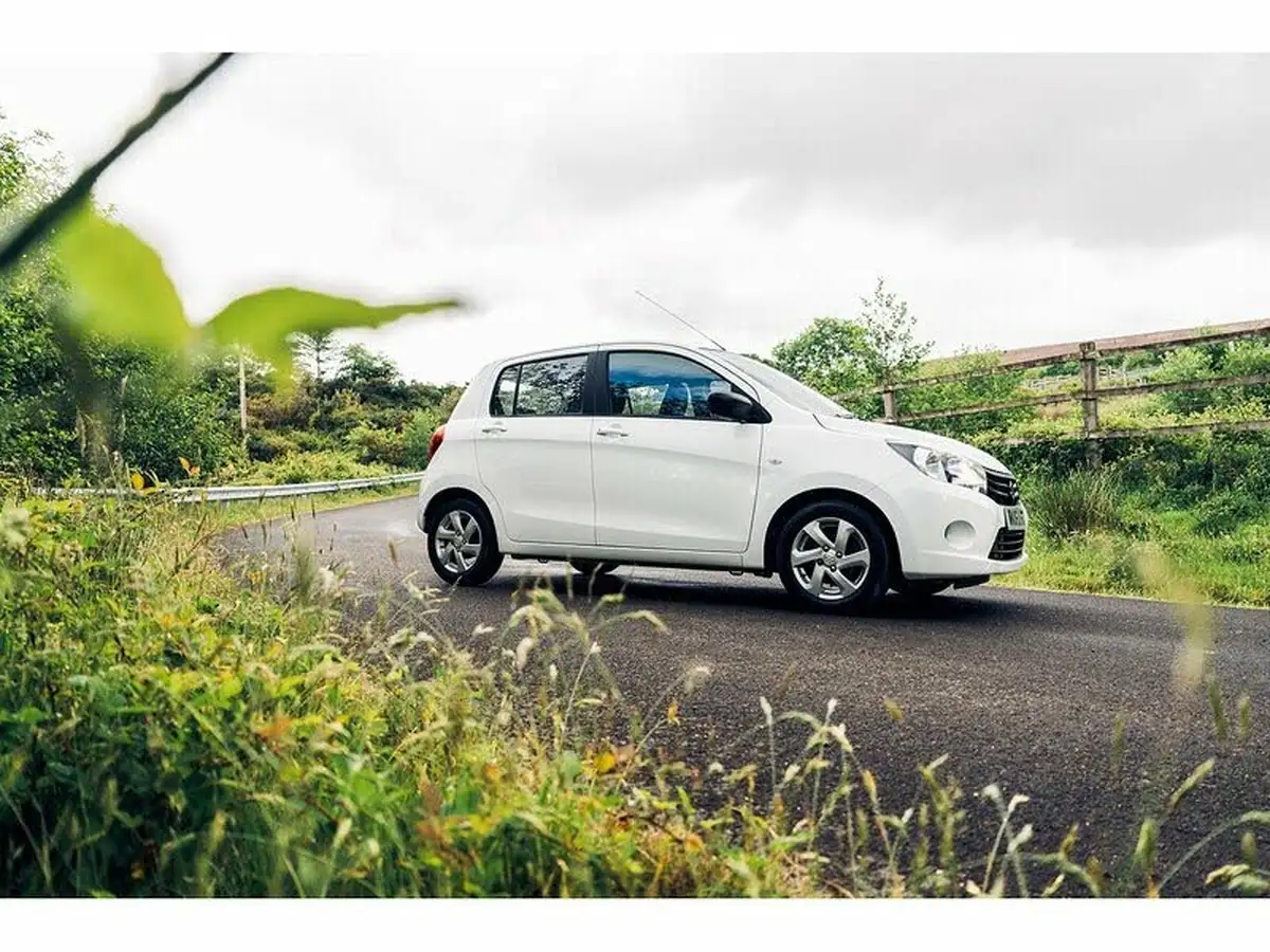 2016-suzuki-celerio-10-sz3-dualjet-big-9