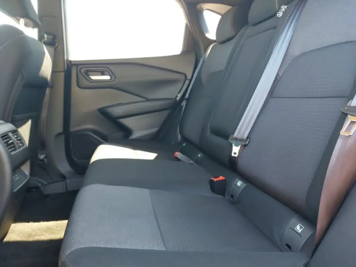 2023-nissan-qashqai-13-dig-t-n-connecta-160ps-auto-big-5