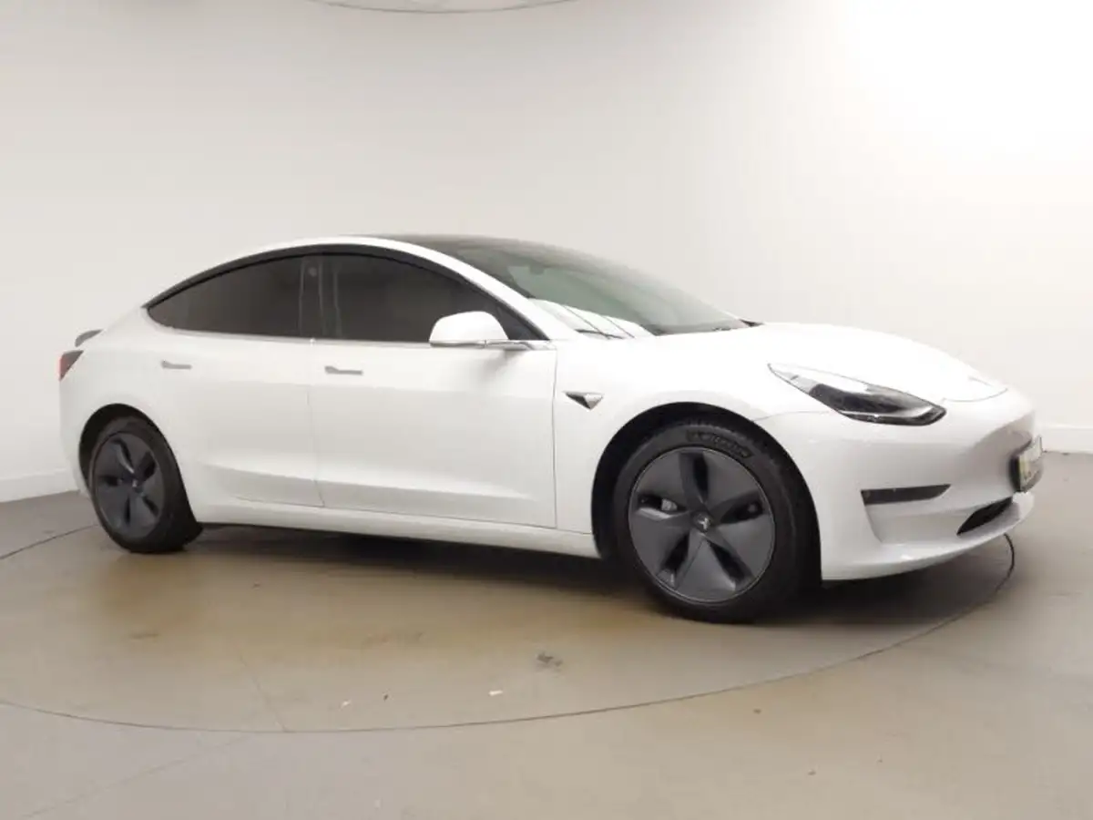 2020-tesla-model-3-e-long-range-big-12