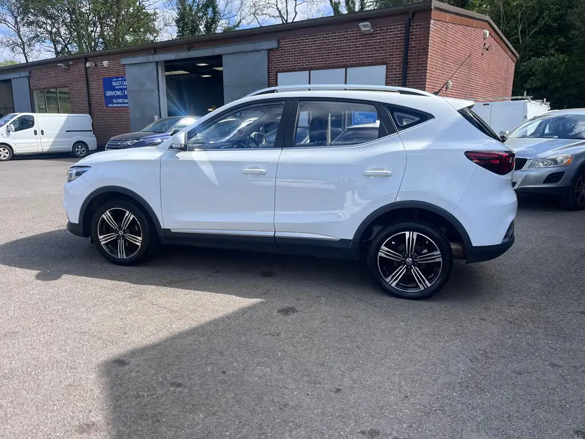 2019-mg-zs-suv-15-vti-tech-exclusive-105bhp-big-7