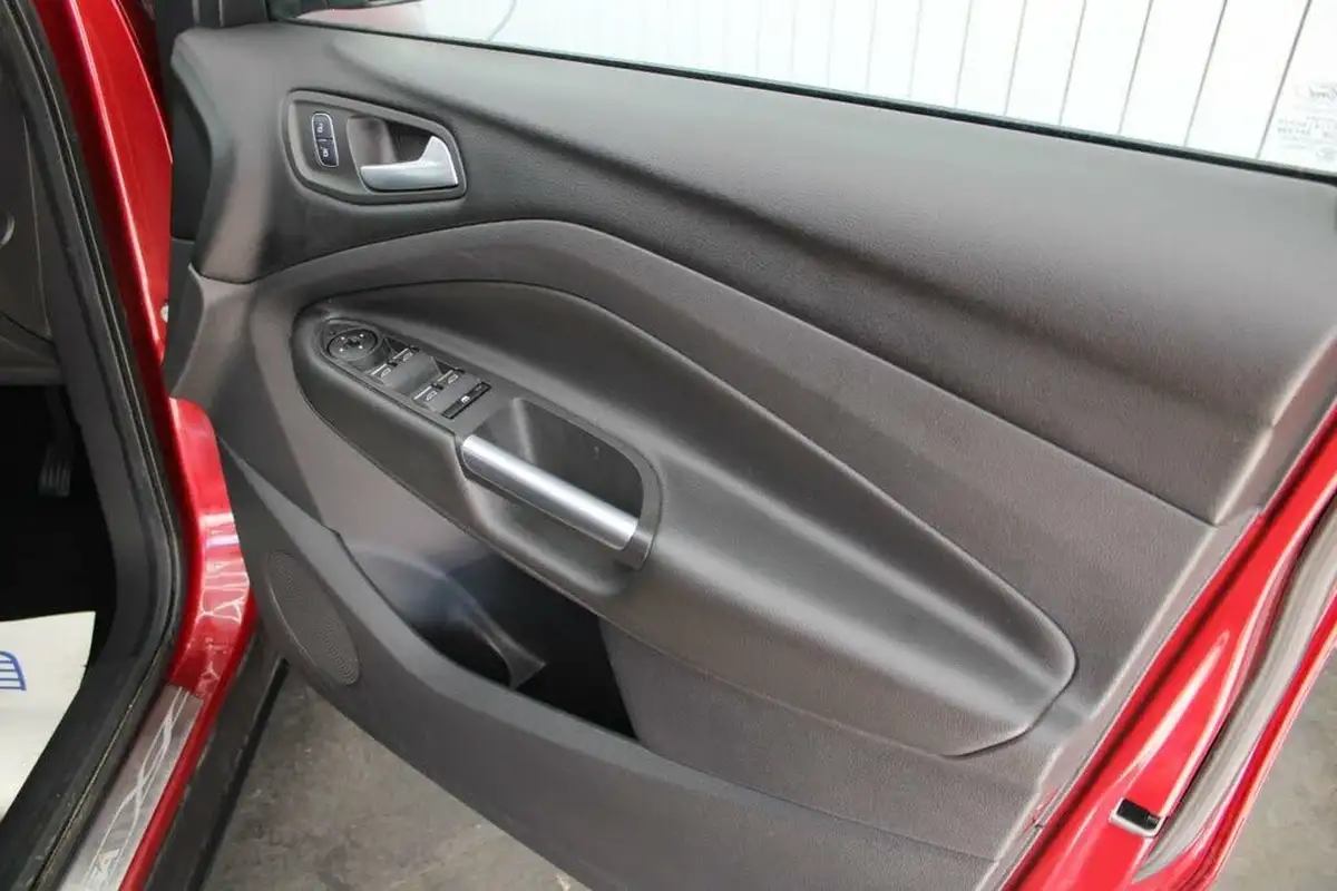 2017-ford-kuga-20tdci-titanium-150ps-ss-big-24