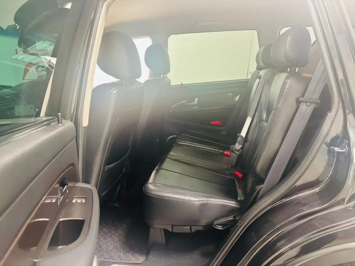 2013-kgm-ssangyong-rexton-w-20td-ex-t-tronic-big-22