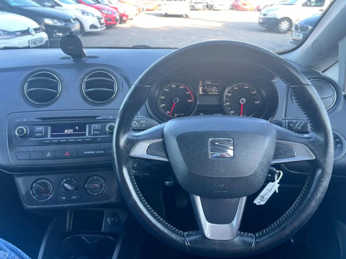 2014-seat-ibiza-12-i-tech-sports-tourer-5d-big-31