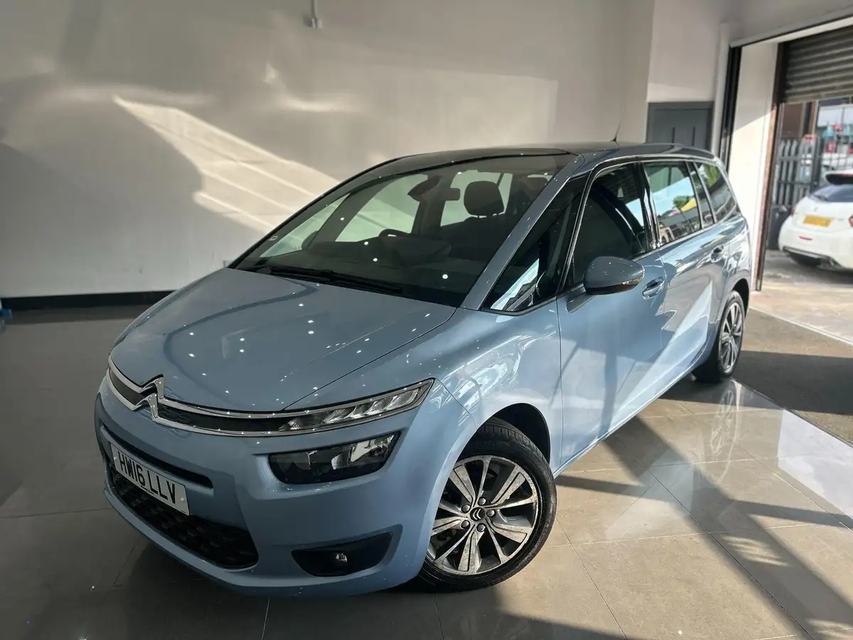 2016-citroen-grand-c4-picasso-16bluehdi-selection-big-8