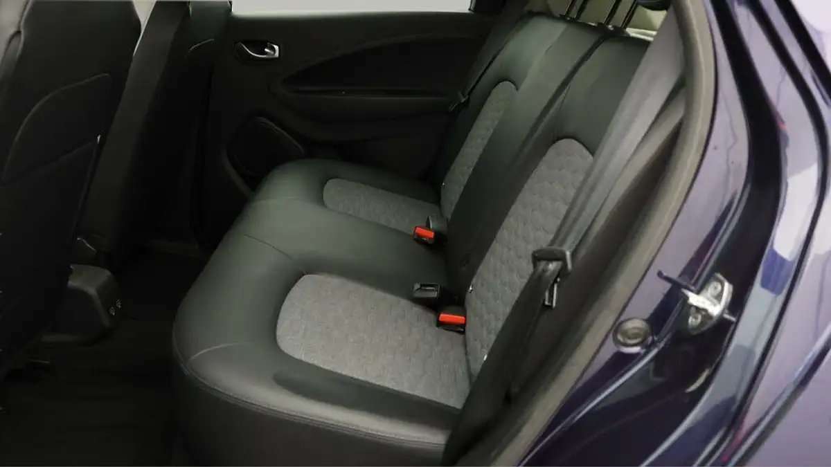 2021-renault-zoe-e-riviera-limited-edition-big-15