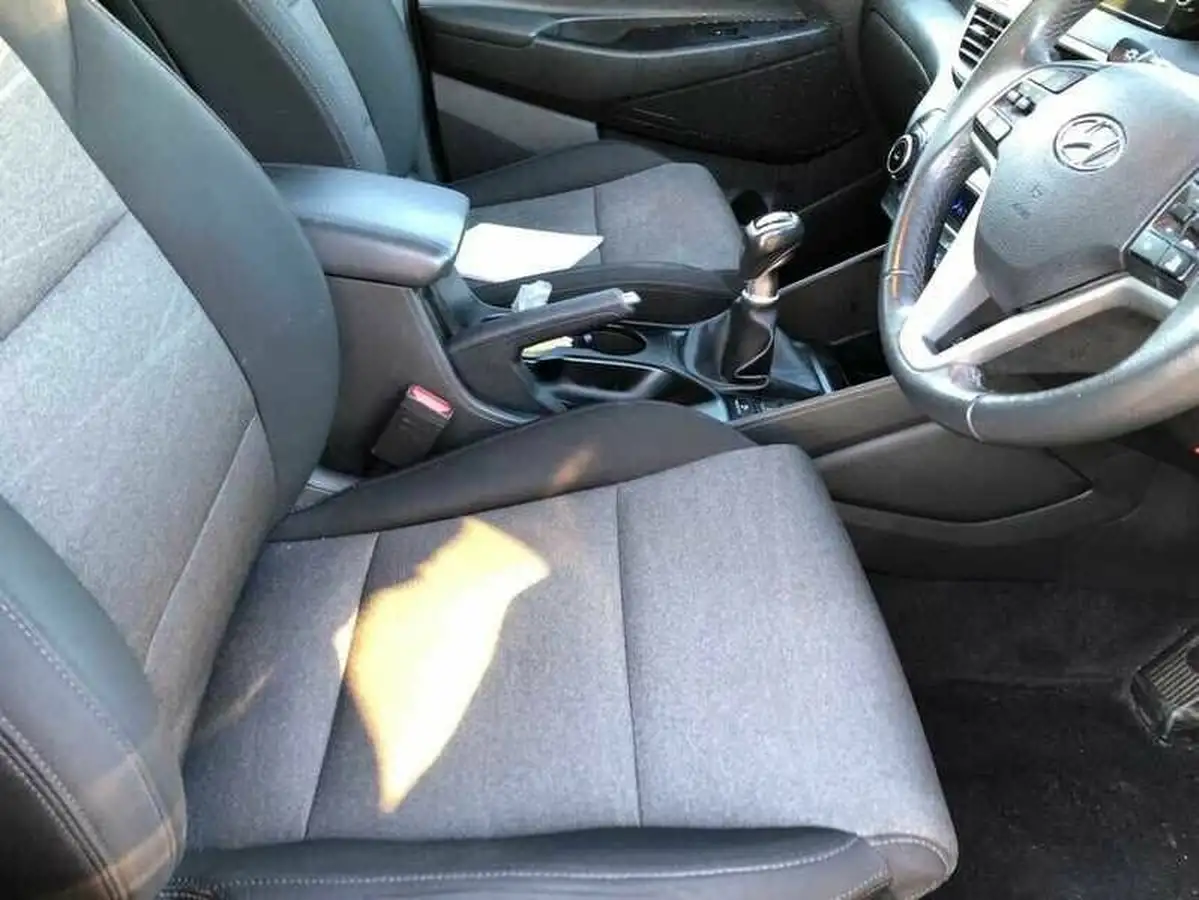 2018-hyundai-tucson-16crdi-se-nav-115ps-big-3