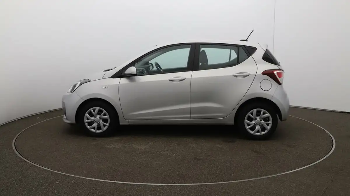 2017-hyundai-i10-12-se-big-63