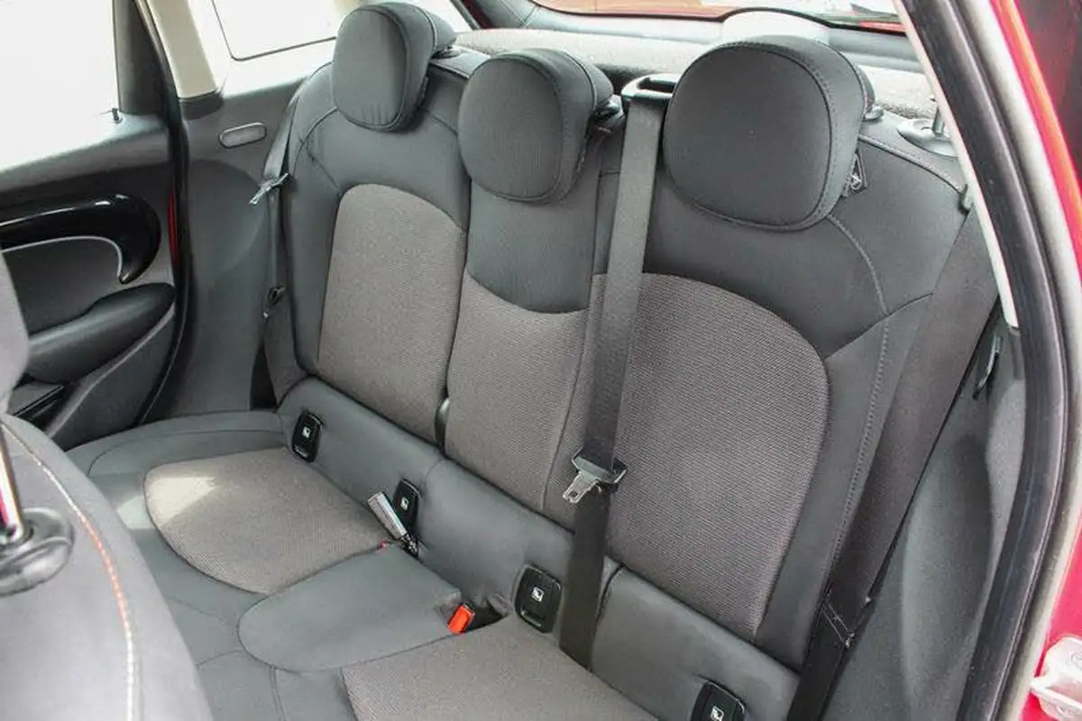 2022-mini-cooper-15-cooper-classic-hatchback-5d-big-19