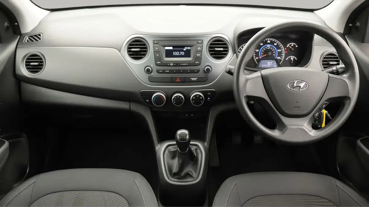 2019-hyundai-i10-10-s-big-13