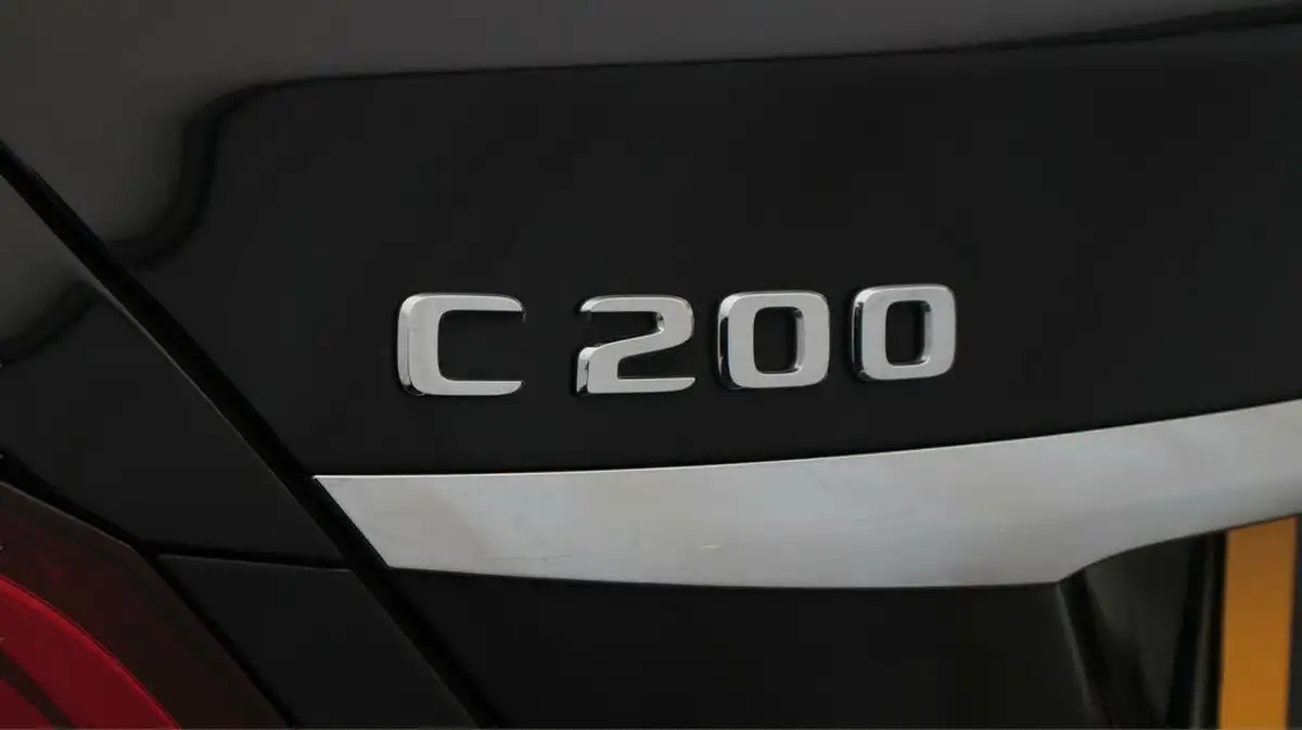 2019-mercedes-benz-c-class-15-c200-sport-ss-saloon-4d-big-19