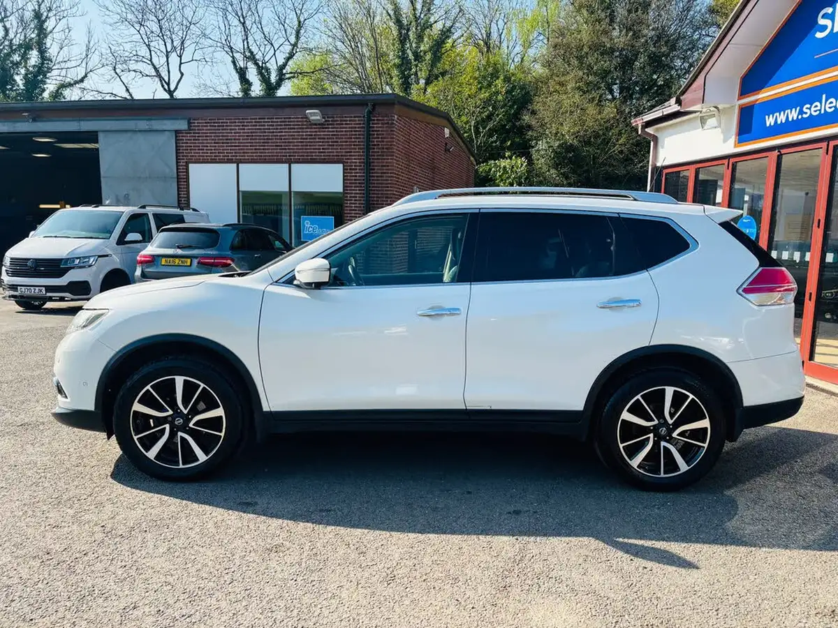 2015-nissan-x-trail-16dci-tekna-ss-big-3