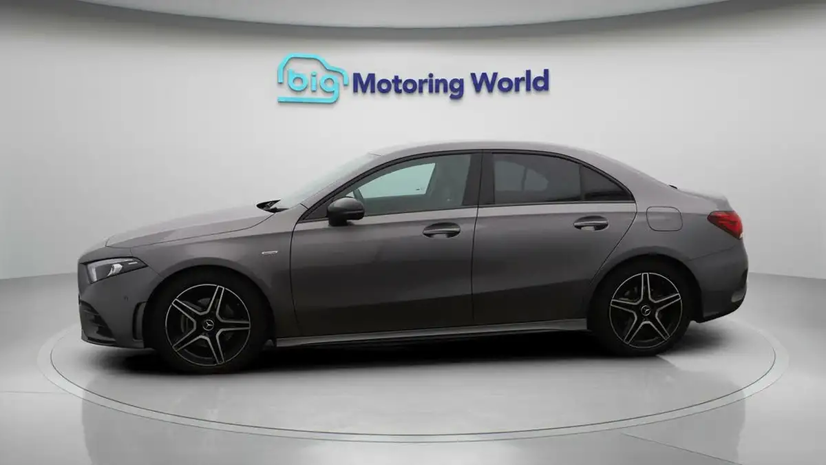 2022-mercedes-benz-a-class-13-a200-amg-line-executive-edition-saloon-4d-7g-dct-big-4