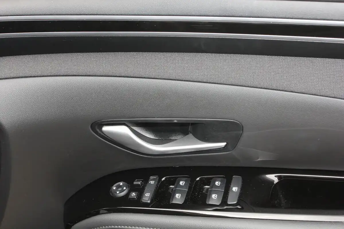 2023-hyundai-tucson-16-t-gdi-premium-230ps-hybrid-auto-big-16