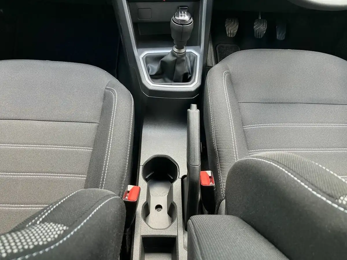 2023-dacia-sandero-10-tce-expression-100bhp-bi-fuel-big-19