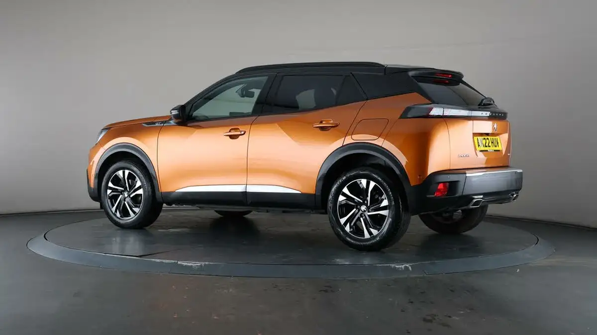 2022-peugeot-2008-suv-12-puretech-gt-big-76