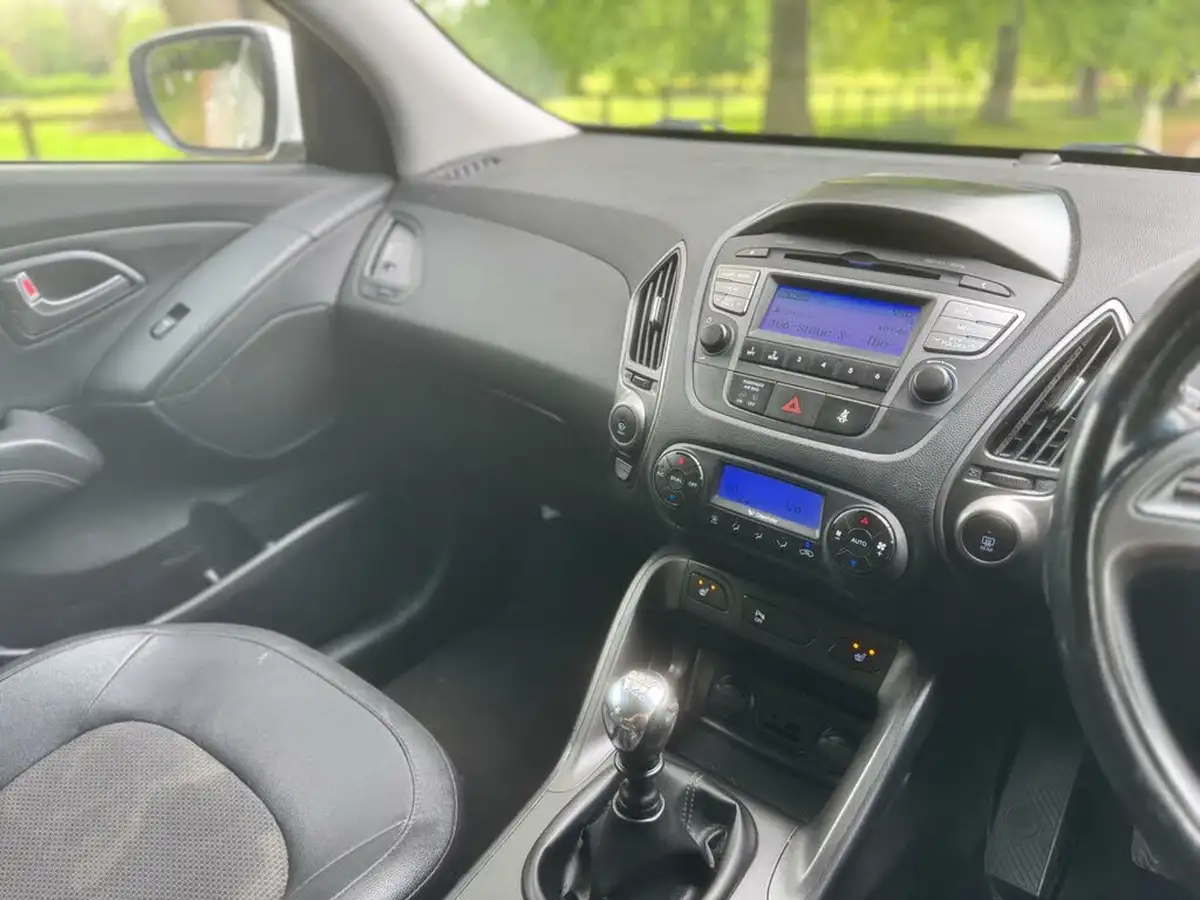 2014-hyundai-ix35-17td-se-big-20