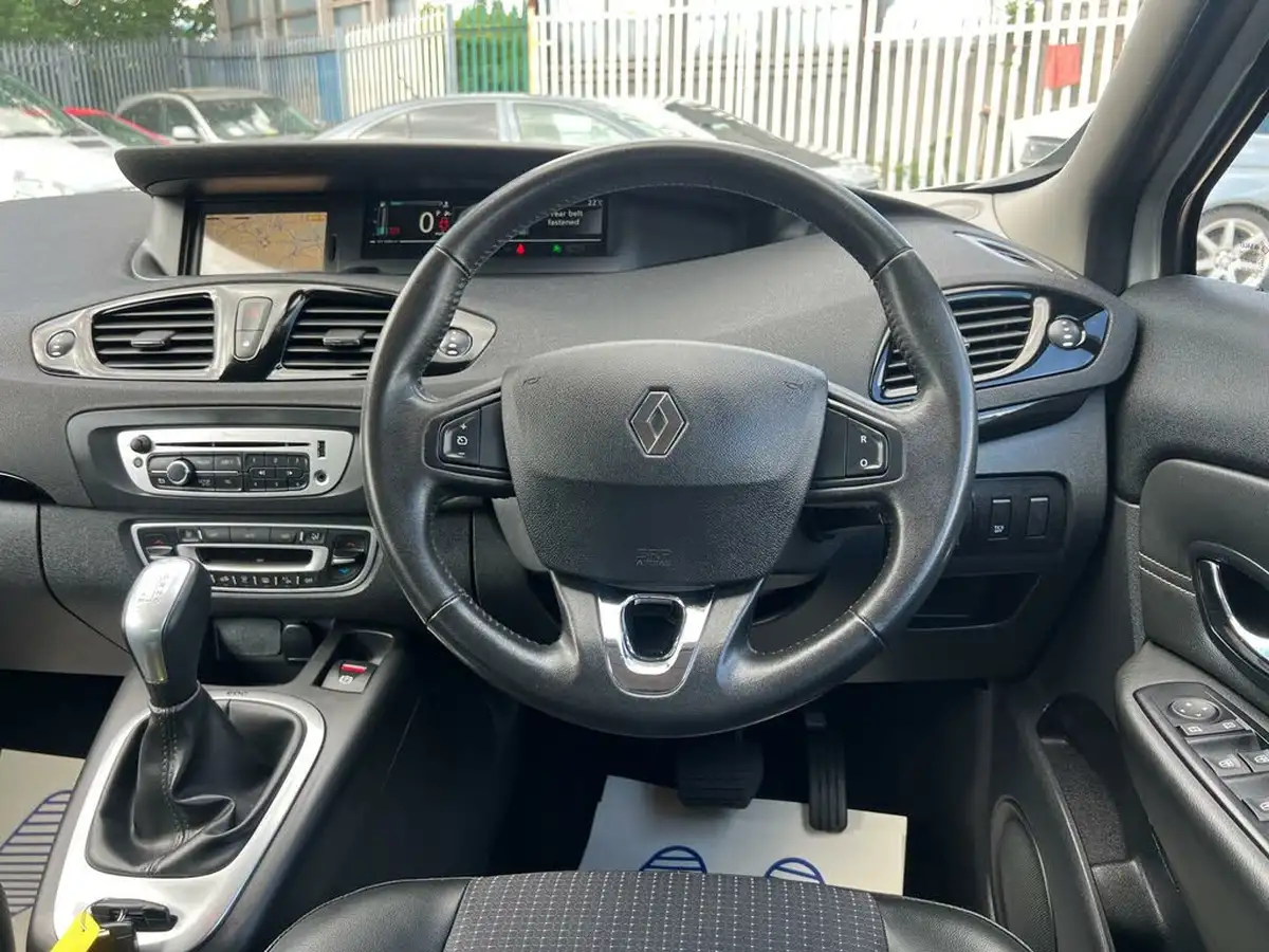 2016-renault-scenic-15dci-dynamique-nav-edc-auto-big-38