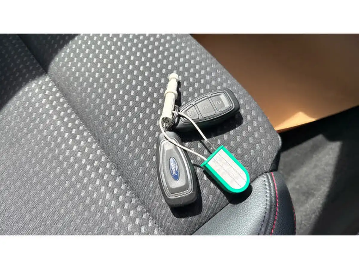 2018-ford-focus-10t-st-line-x-125ps-hatchback-big-19
