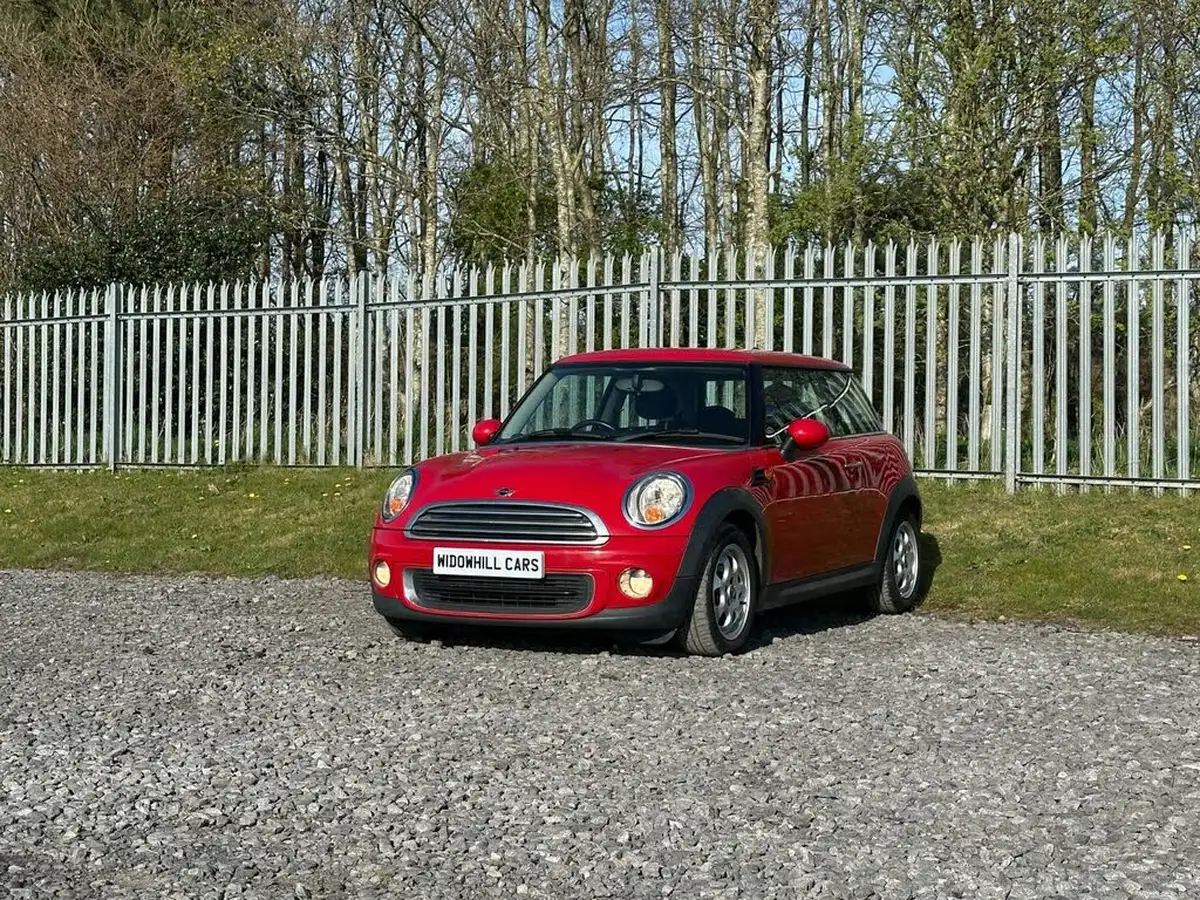 2012-mini-cooper-16-one-98bhp-hatchback-3d-big-0