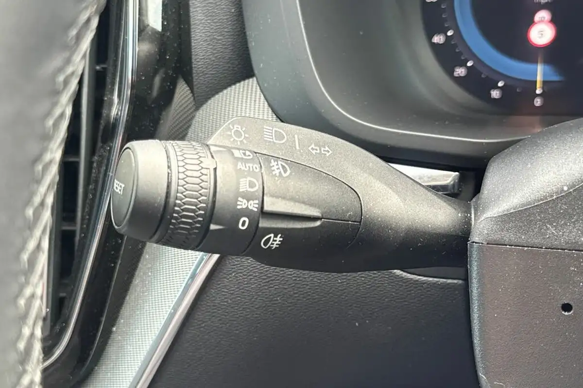 2024-volvo-xc60-20-b5-core-big-25