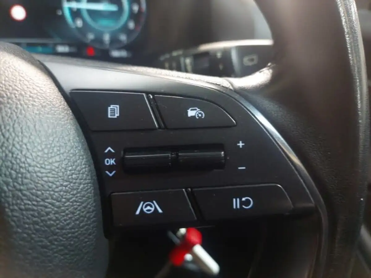 2021-hyundai-bayon-10-t-gdi-se-connect-big-12