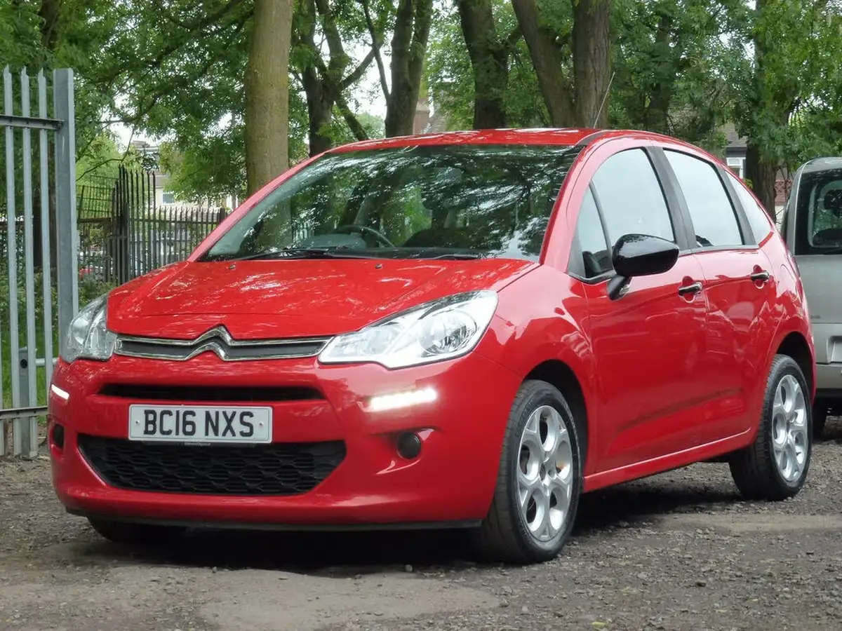 2016-citroen-c3-10-edition-big-0