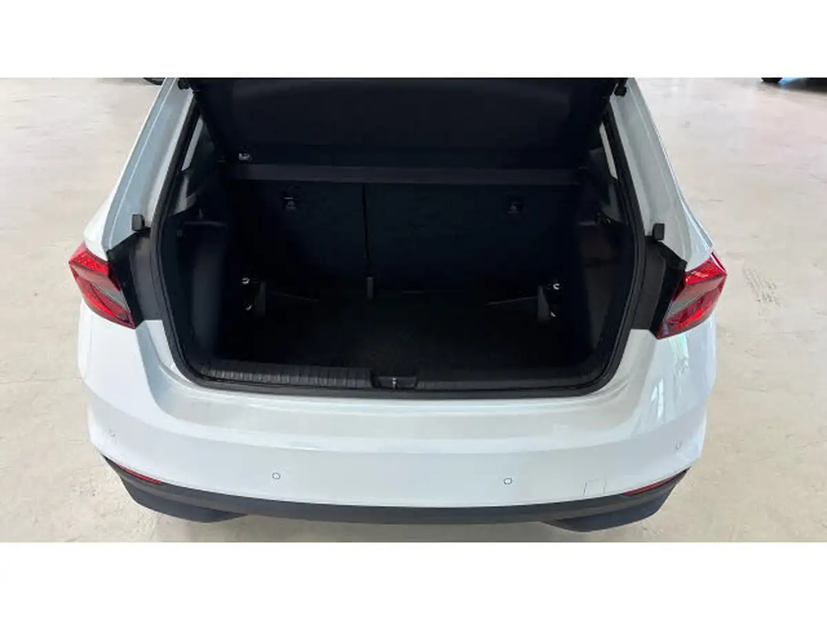 2022-skoda-fabia-10-tsi-se-comfort-109ps-big-3