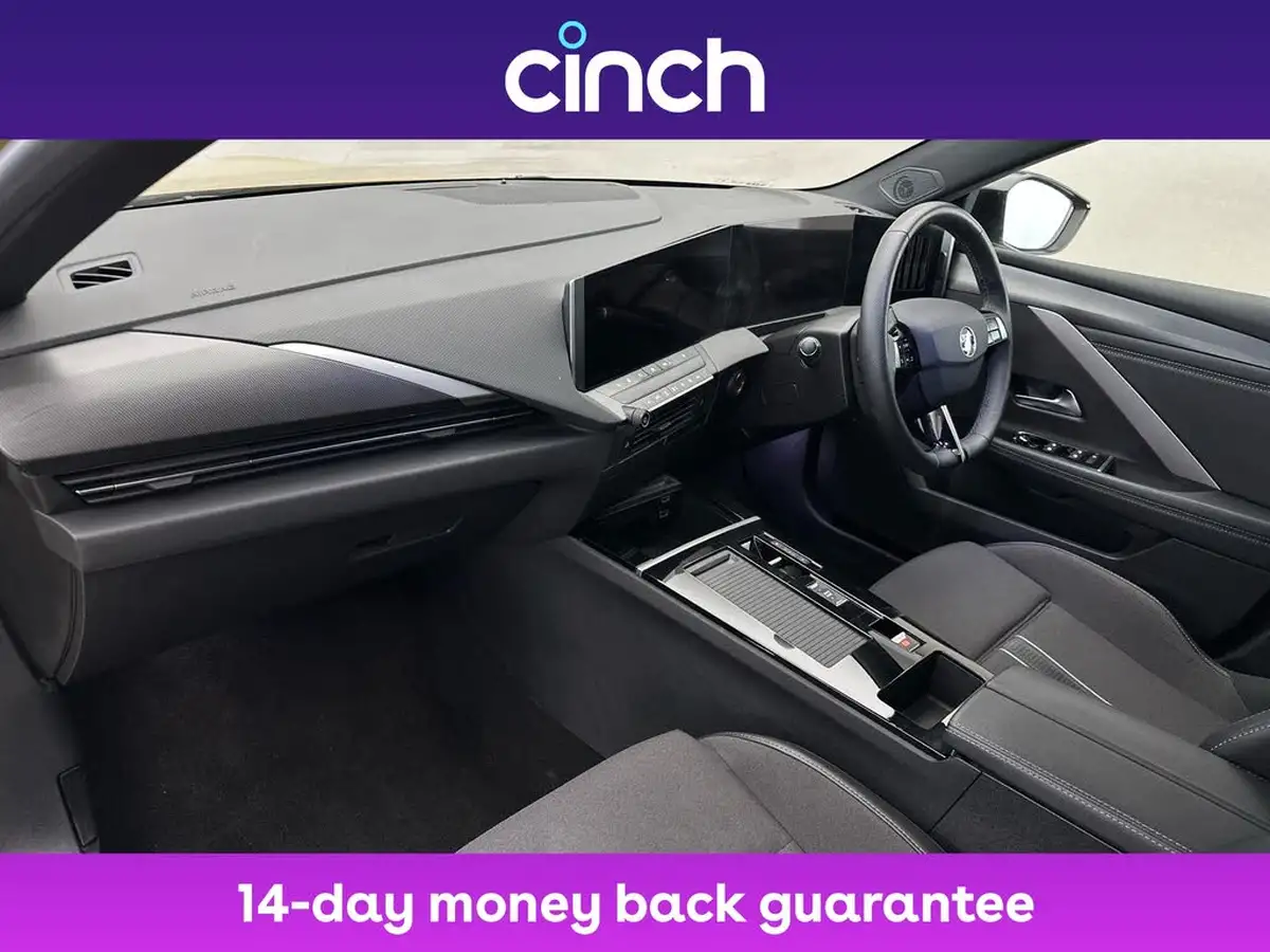 2023-vauxhall-astra-12-turbo-gs-hatchback-auto-big-13