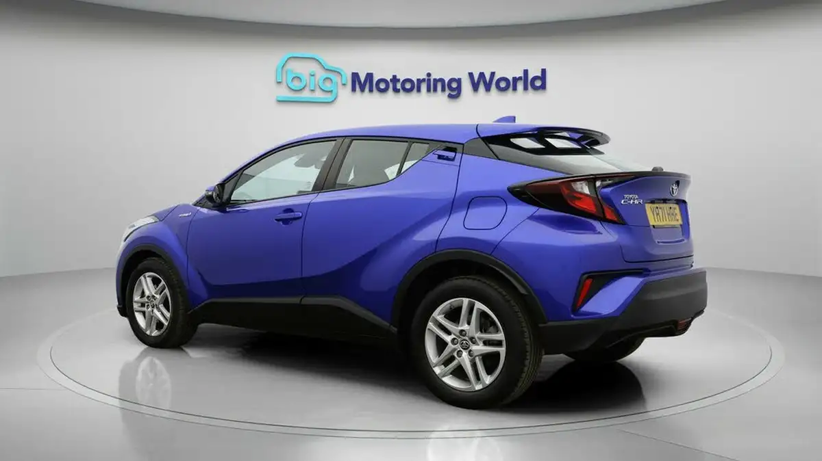 2021-toyota-c-hr-18-vvt-i-icon-big-4