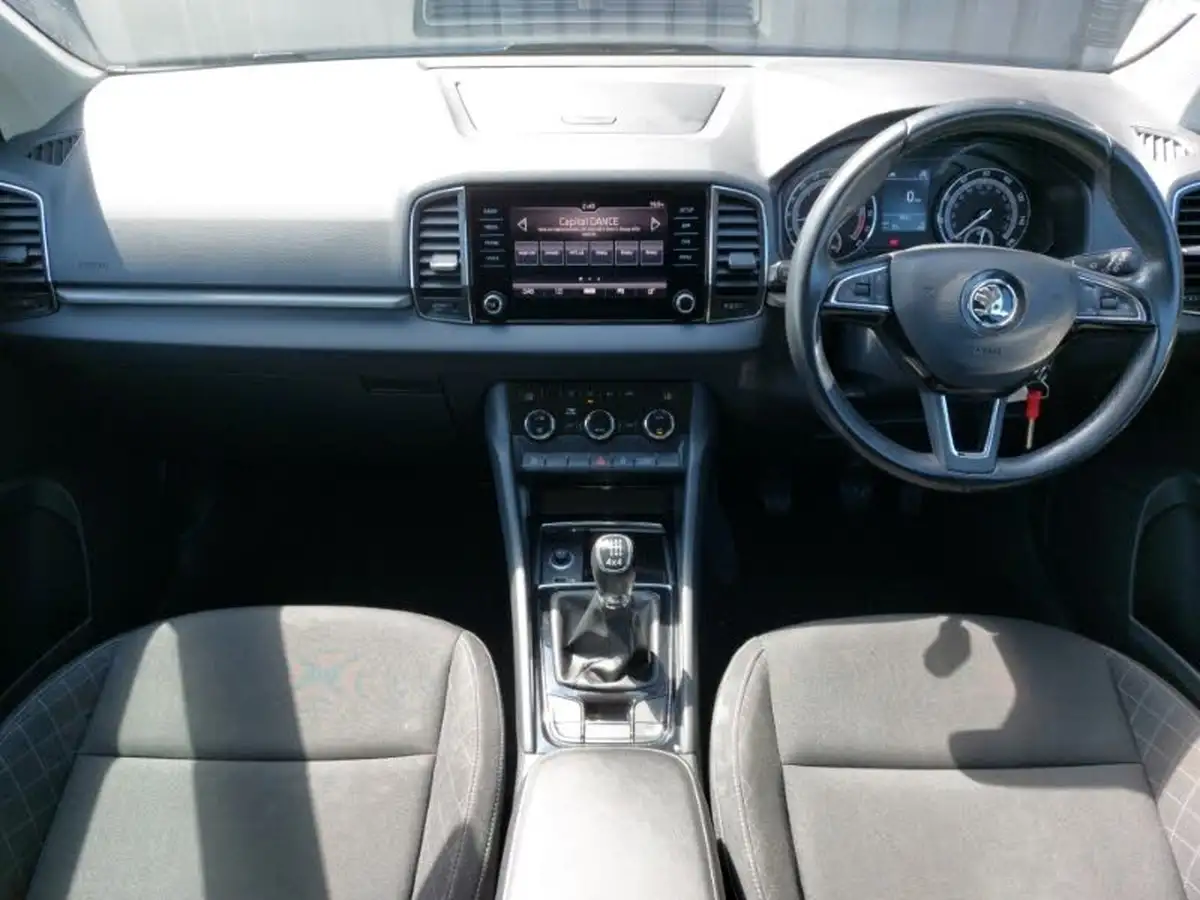 2019-skoda-karoq-20tdi-se-4x4-big-2