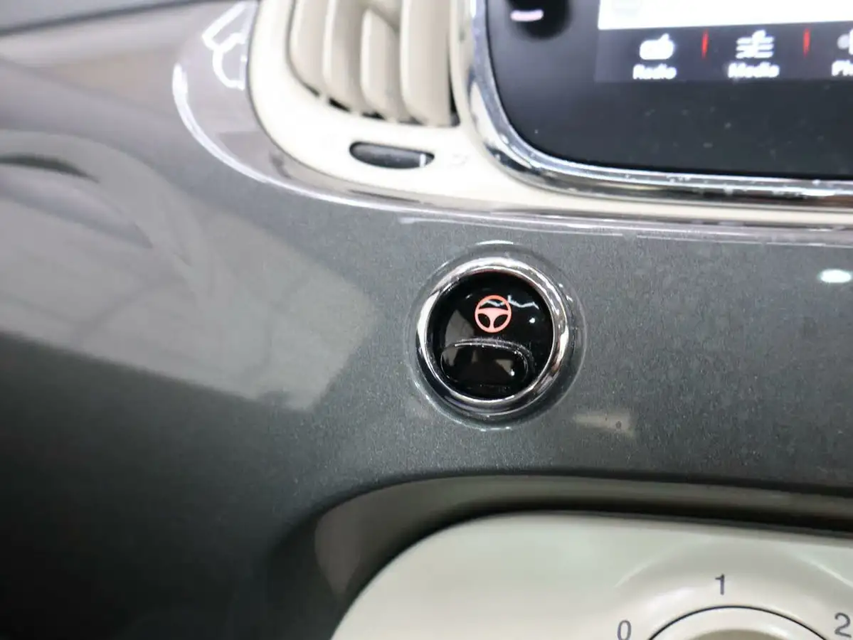 2017-fiat-500-12-lounge-big-24