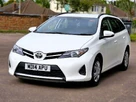 2014-toyota-auris-14td-active-touring-sports-small-6