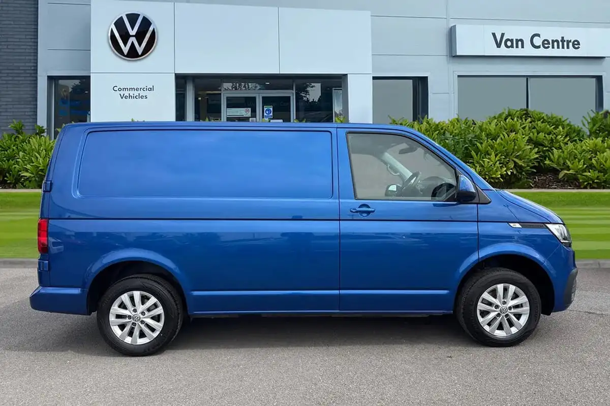 2024-volkswagen-transporter-big-2