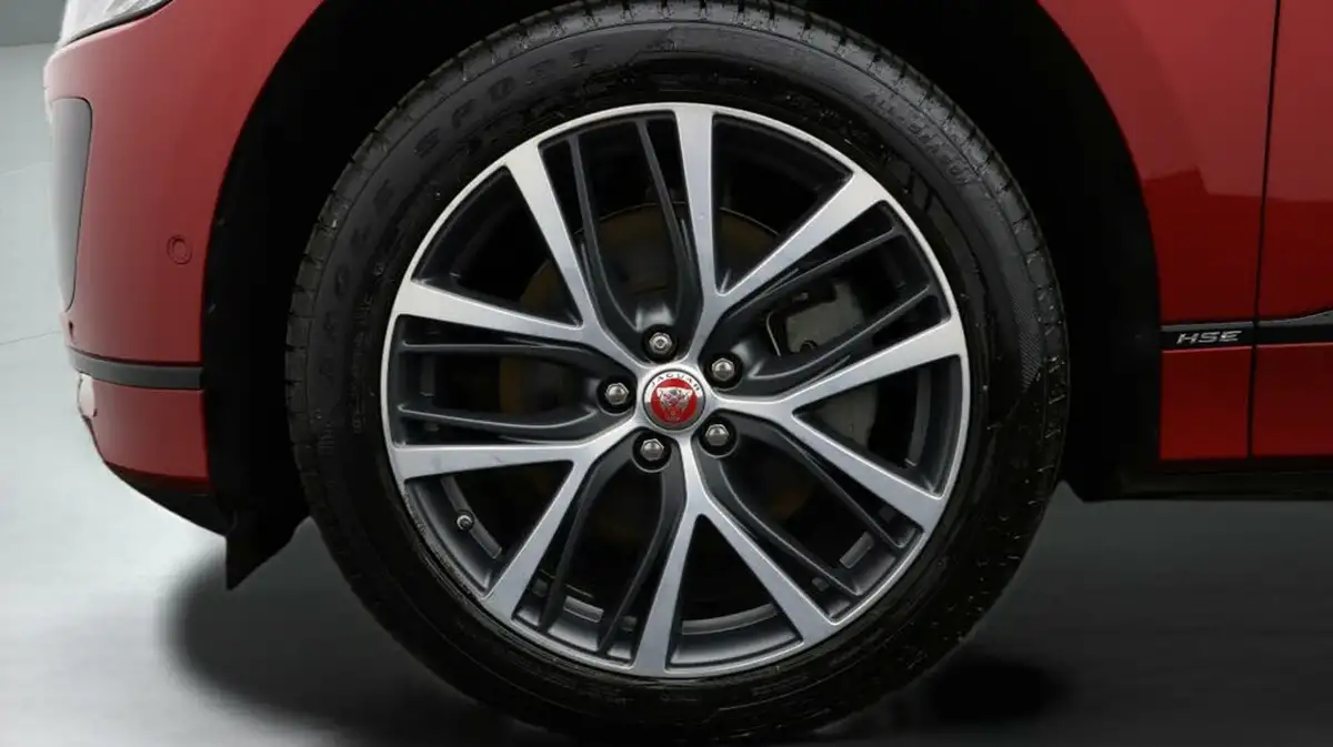 2021-jaguar-i-pace-ev400-hse-big-17