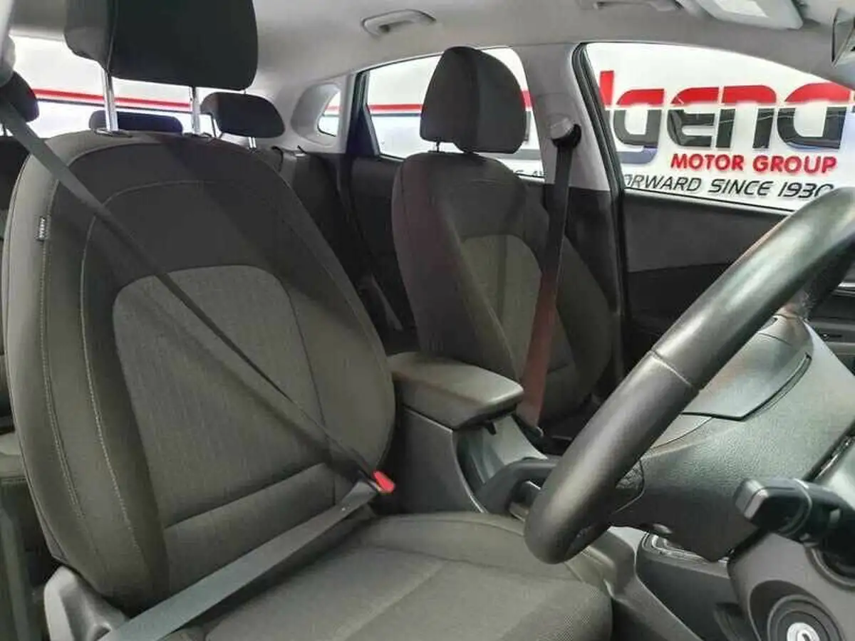 2021-hyundai-kona-10-t-gdi-se-connect-big-13