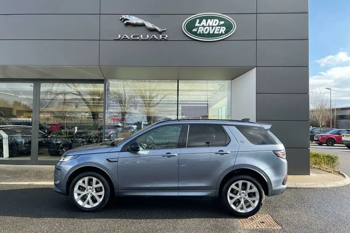 2022-land-rover-discovery-sport-20-d200-urban-edition-big-24