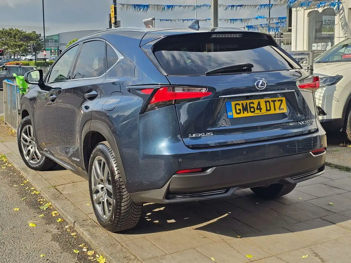 2014-lexus-nx-300h-25-luxury-194bhp-sunroof-big-5