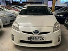 2010-toyota-prius-small-1