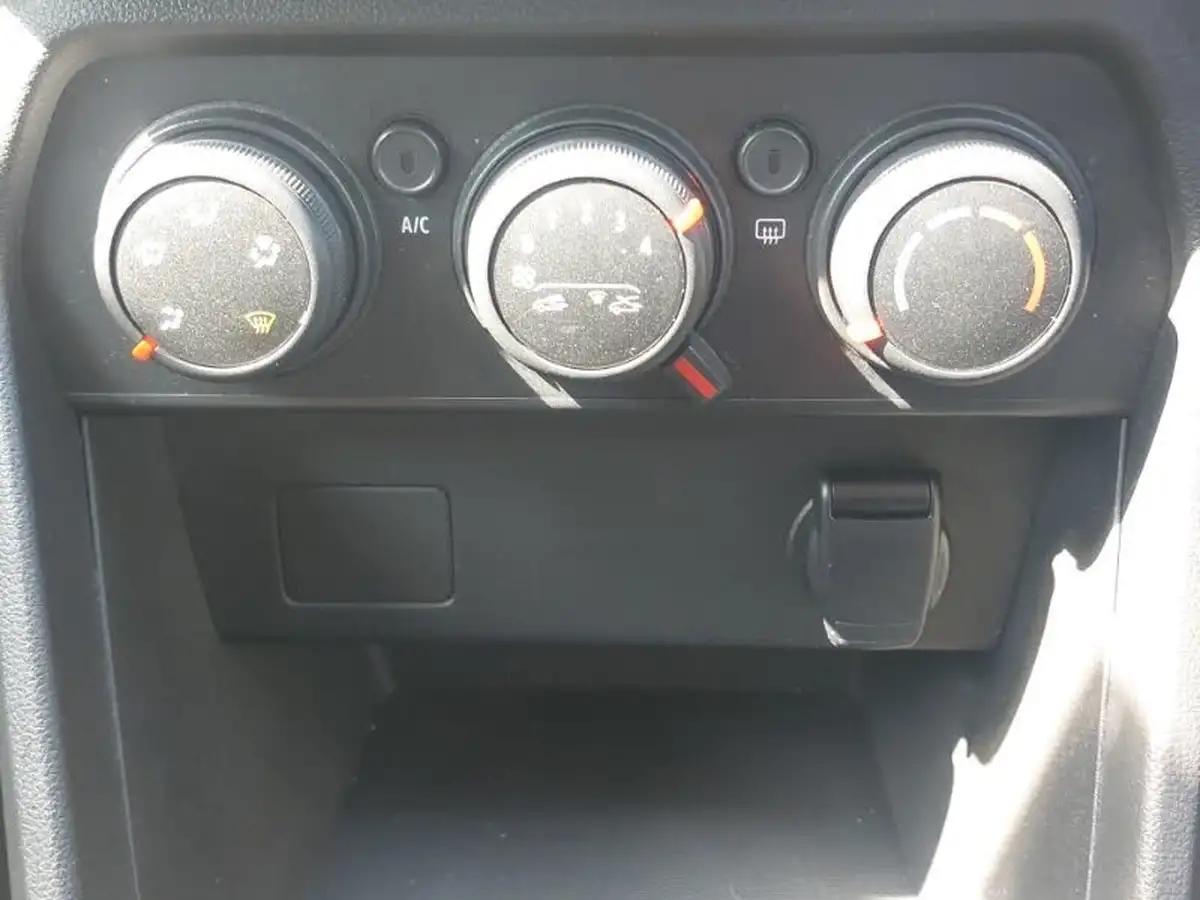 2022-dacia-sandero-stepway-10-tce-essential-90bhp-big-13