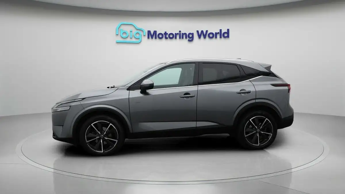 2022-nissan-qashqai-13-dig-t-tekna-158ps-xtronic-big-3